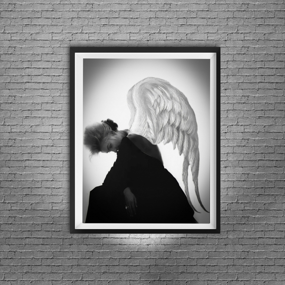 Marilyn Monroe Vintage Black and White Art Fallen Angel Print 11x8.5 - Picture 2 of 3